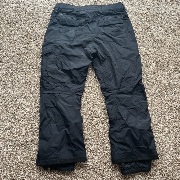 Women’s Columbia snow pants - Picture 2 of 11